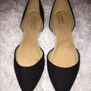 NWOT dress flats